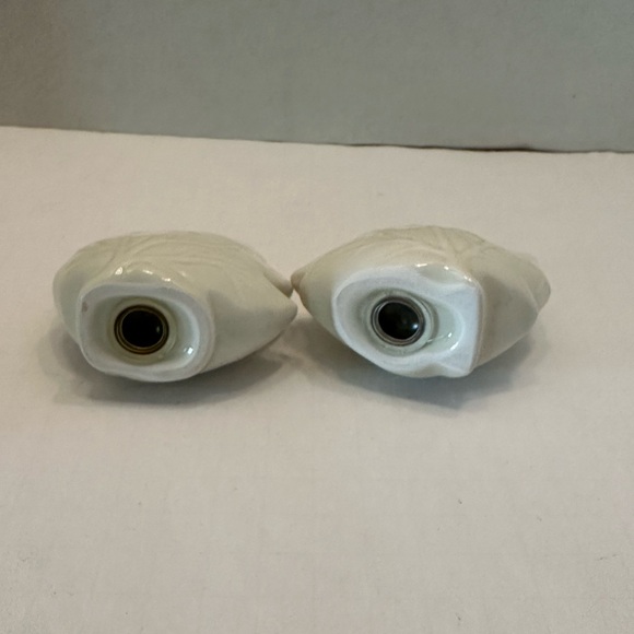 Better Homes and Gardens Maple Leaf Salt and Pepper Shakers Autumn Fall Decor - Picture 2 of 4